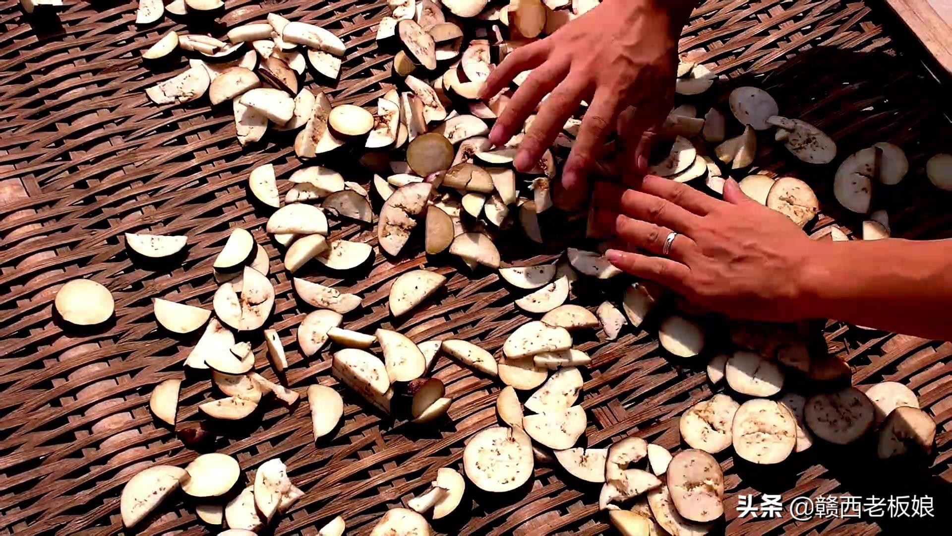 茄子吃不完晒干的教程,茄子买多了吃不完该怎么做