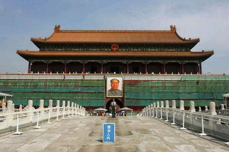 解放后天安门城楼何时重建,永定门城楼是哪年拆除和复建的