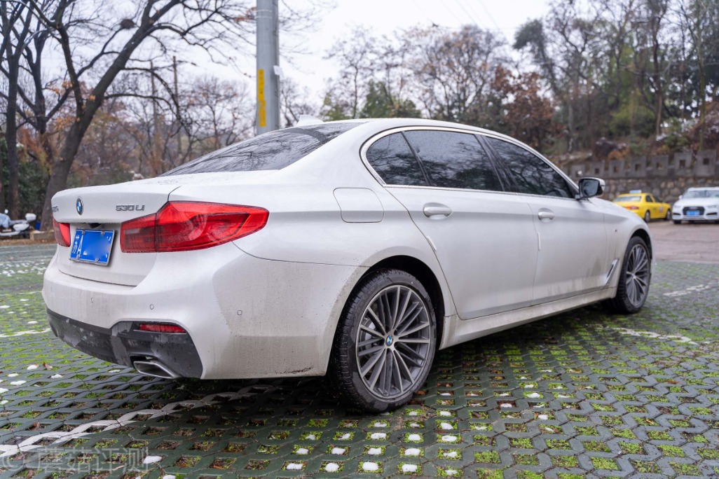 50万预算够买宝马530i吗,50万买宝马5系l4