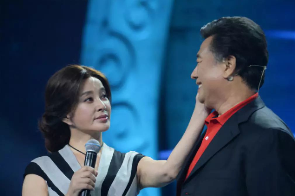 64岁刘晓庆回应整容：燃系的人生不怕重头再来