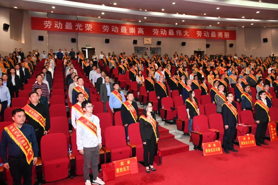 虞爱华访谈,虞爱华忘我的工作态度