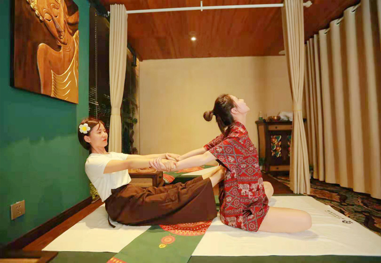 泰式古法按摩怎么做的,泰禧泰式古法按摩spa视频