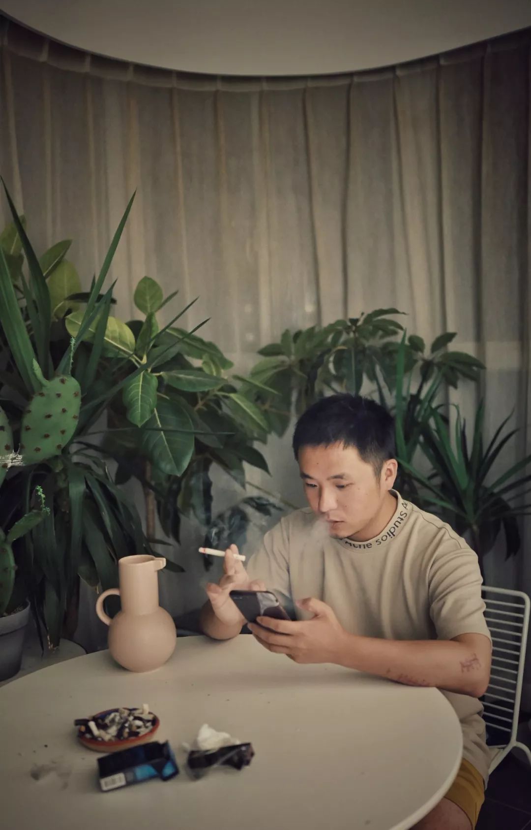 在机场睡觉24小时,在机场等待的6个小时