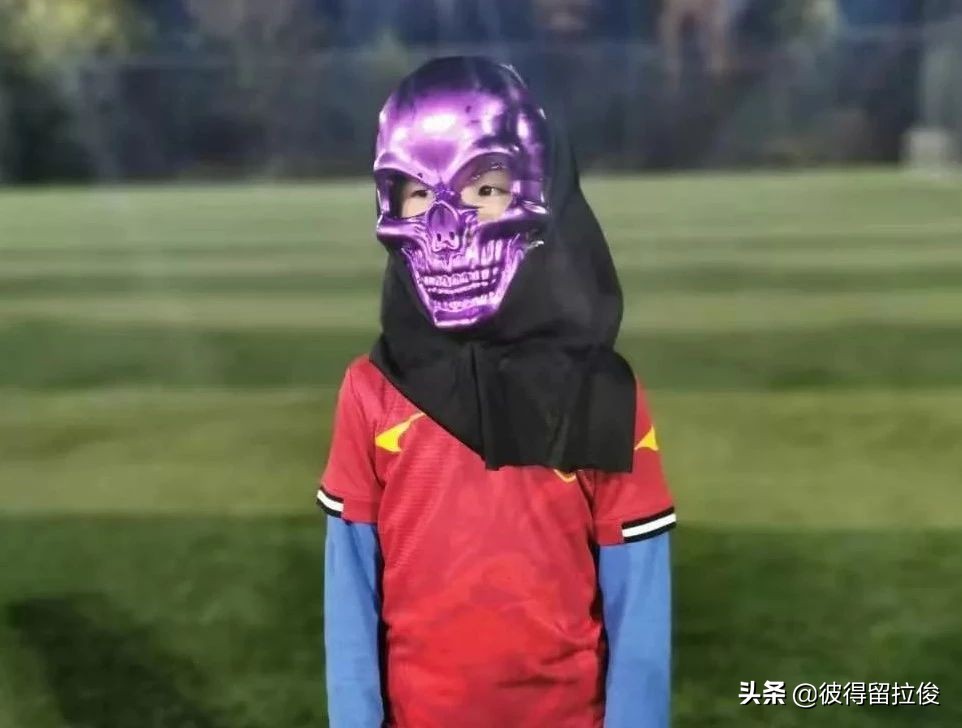 青岛红狮足球俱乐部,青岛红狮足球比赛