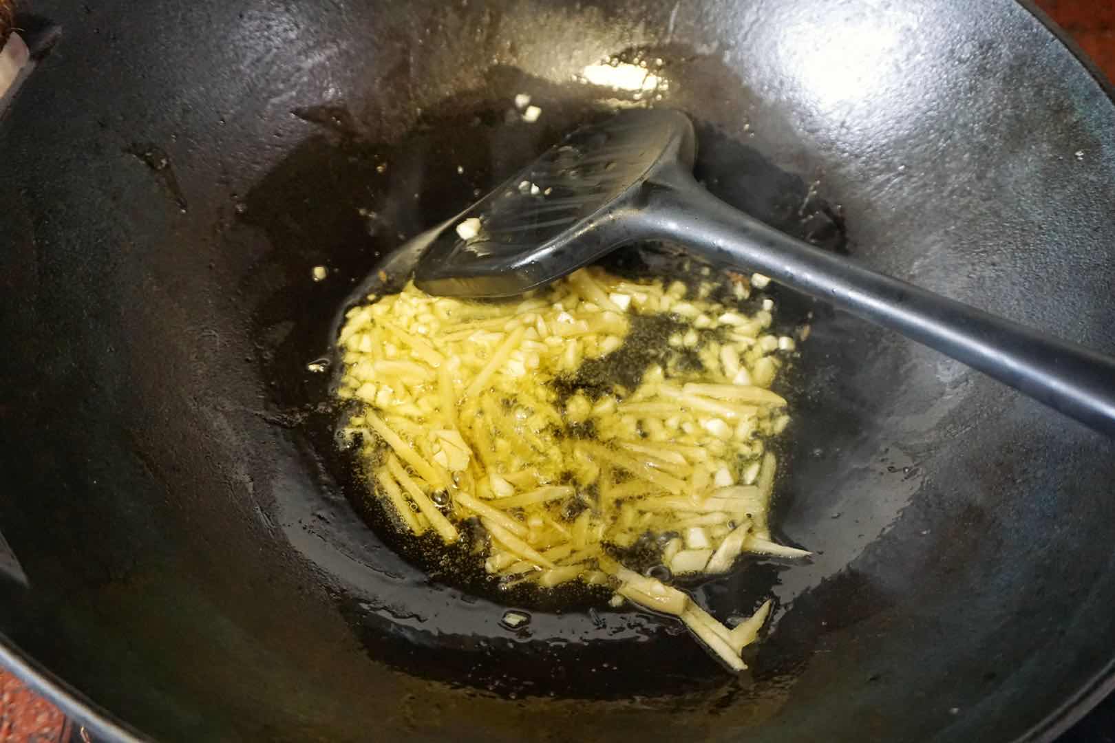 石斑鱼不油炸做法,石斑鱼不煎红烧不好吃吗