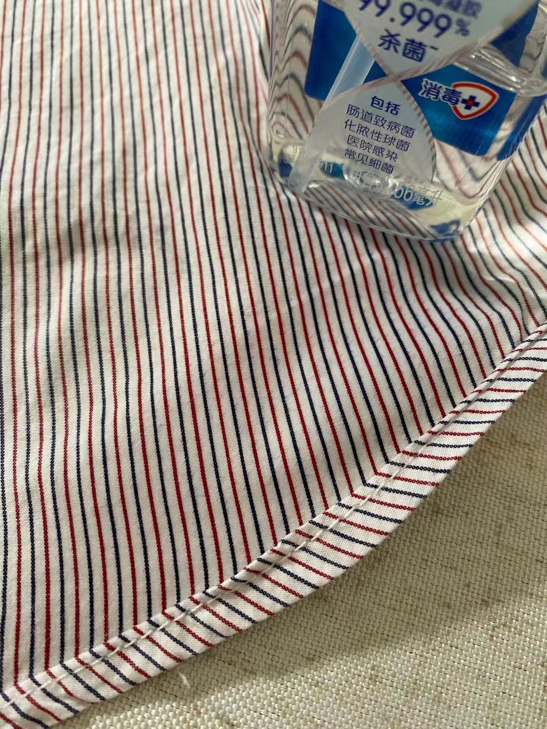 小孩衣服顽固污渍去除的最佳方法,哪种方法有助于清洗衣服上的污渍