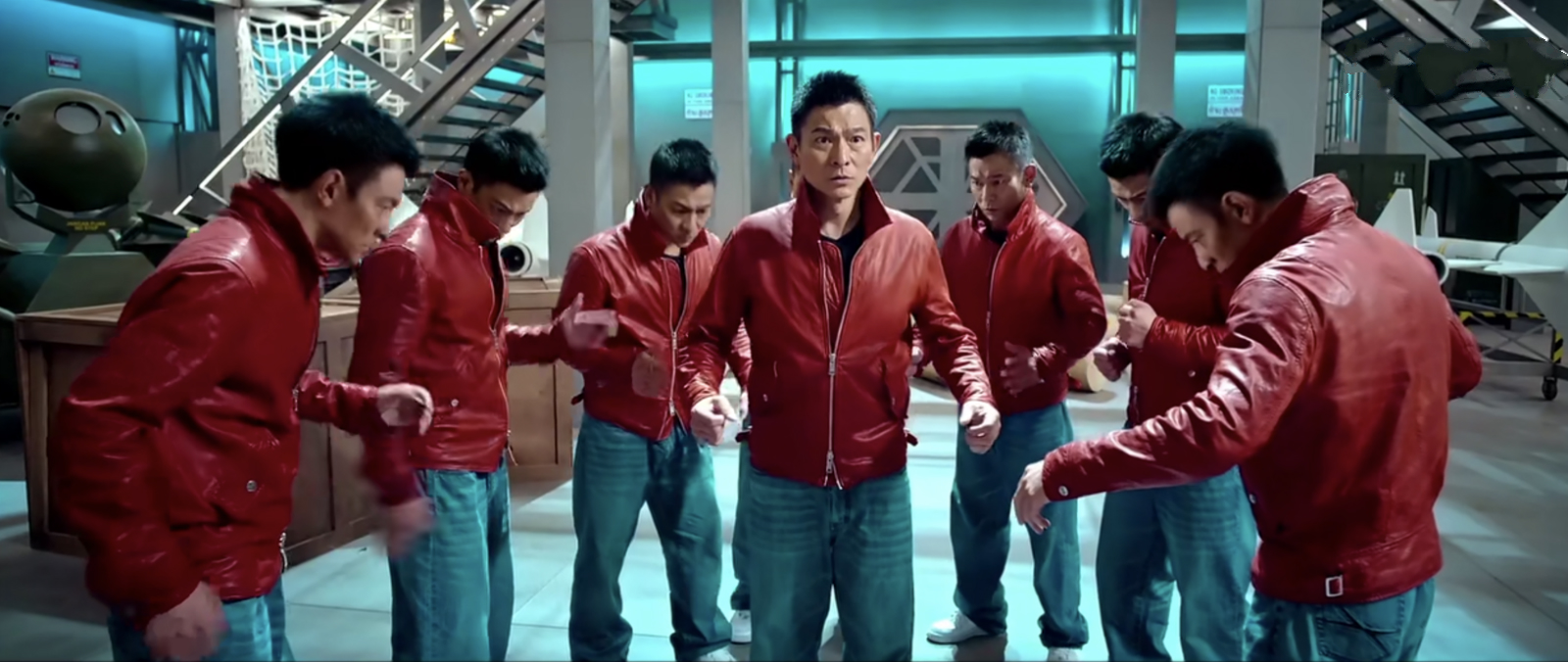 澳门风云3周润发和张学友比牌技,澳门风云3周润发为什么装傻