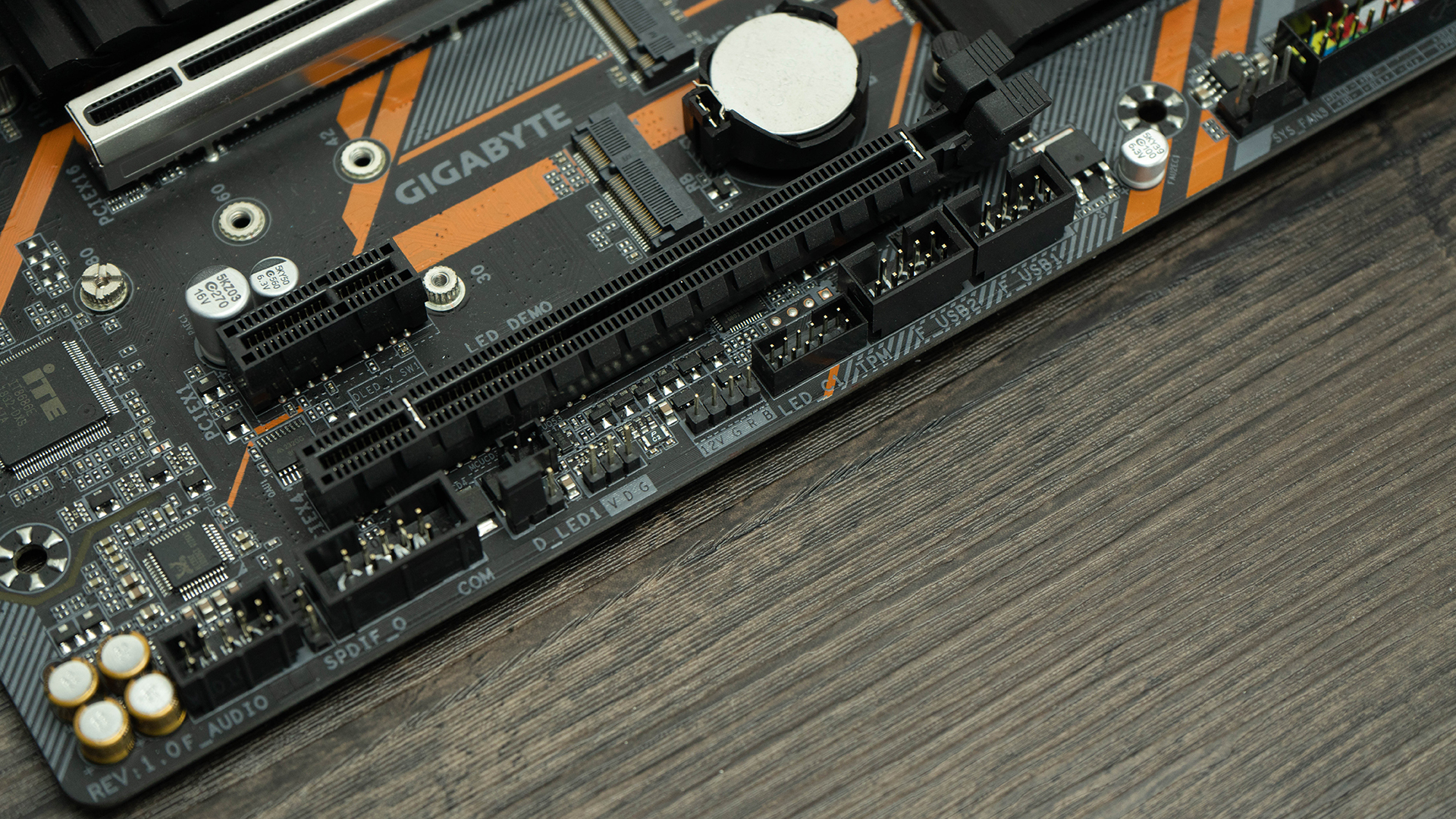 钱要花在刀刃上全集,钱要花在刀刃上原版