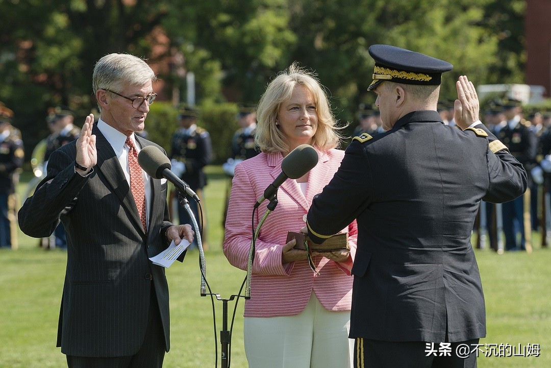 美国参联会主席马克·米利上将照片集锦