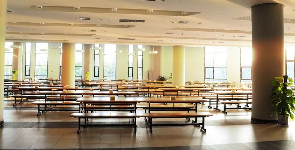 鐪熶汉涓撹,鐪熶汉閲囪