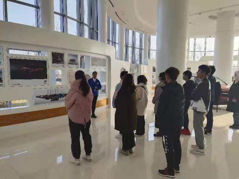 正能量：大学生眼中的汽车制造——上汽通用北盛汽车工厂（二）