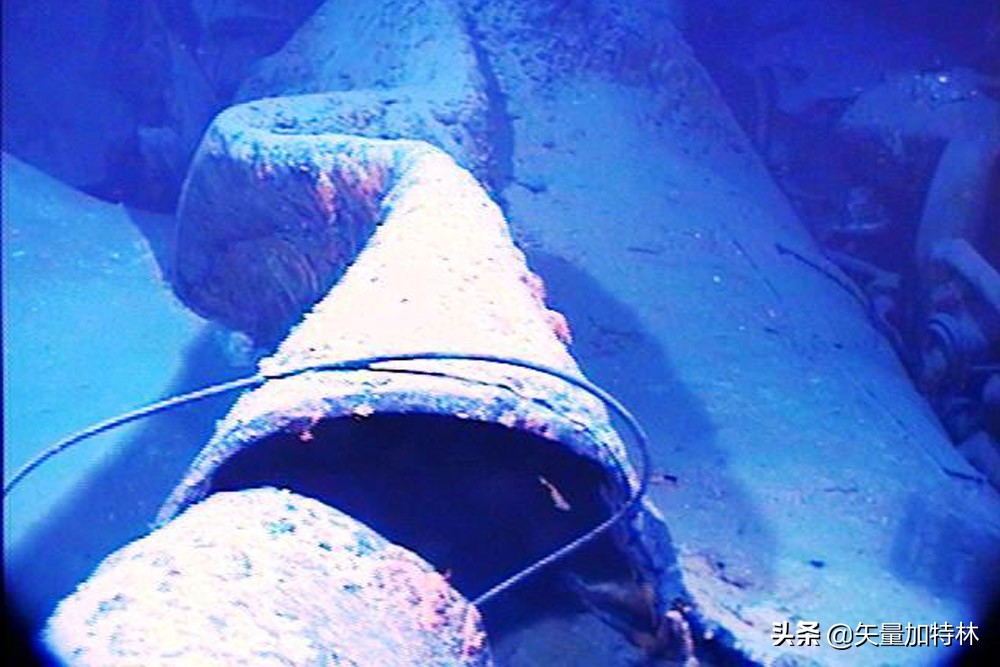 核潜艇出现事故怎么救援,中国潜艇事故自救