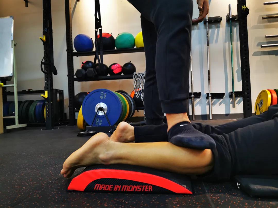 仰卧起坐腰痛怎么办,男性做仰卧起坐腰酸痛什么情况