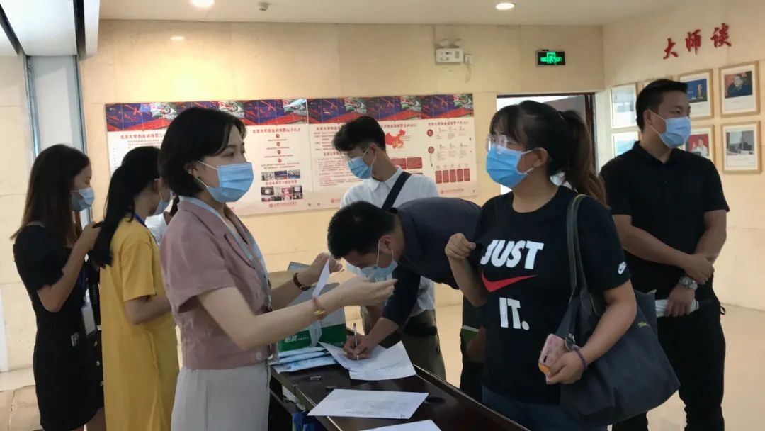 鍥尯涓婚娲诲姩,鍥尯浼佷笟娲诲姩