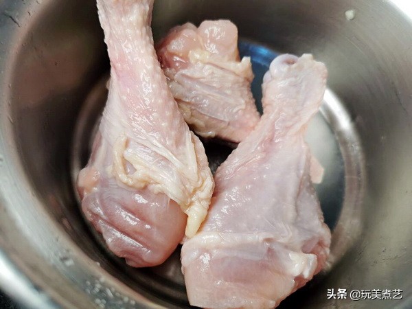 如何做出更美味的土豆香菇鸡,黄焖鸡加土豆香菇最下饭菜