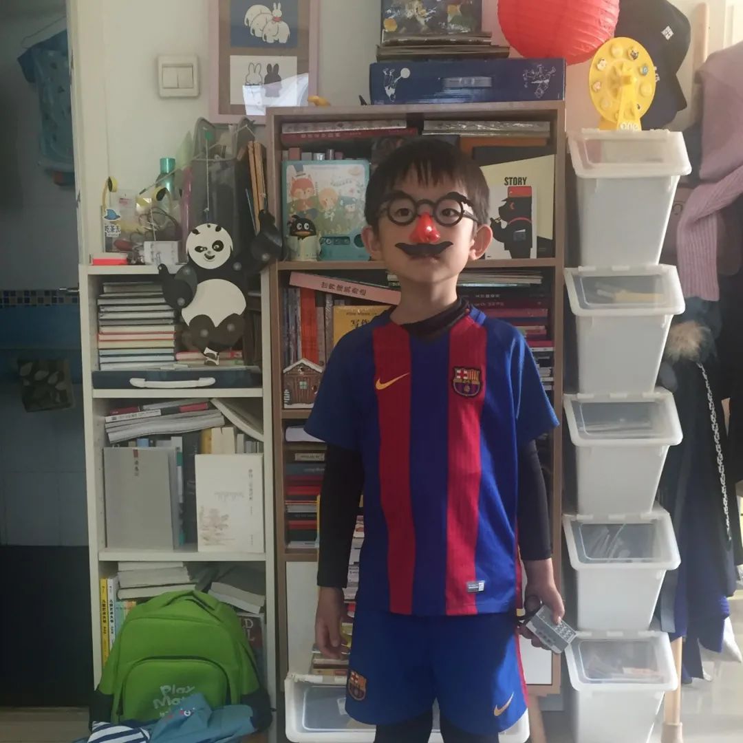 球迷故事|封城后的逆行者，他为武汉守望光明