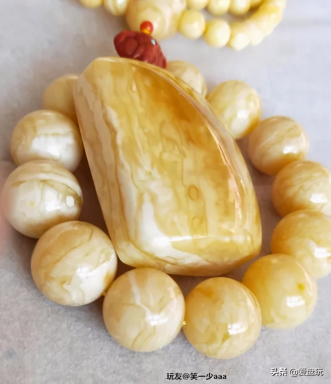 买蜜蜡避免踩哪些坑,蜜蜡买回来一段时间有坑