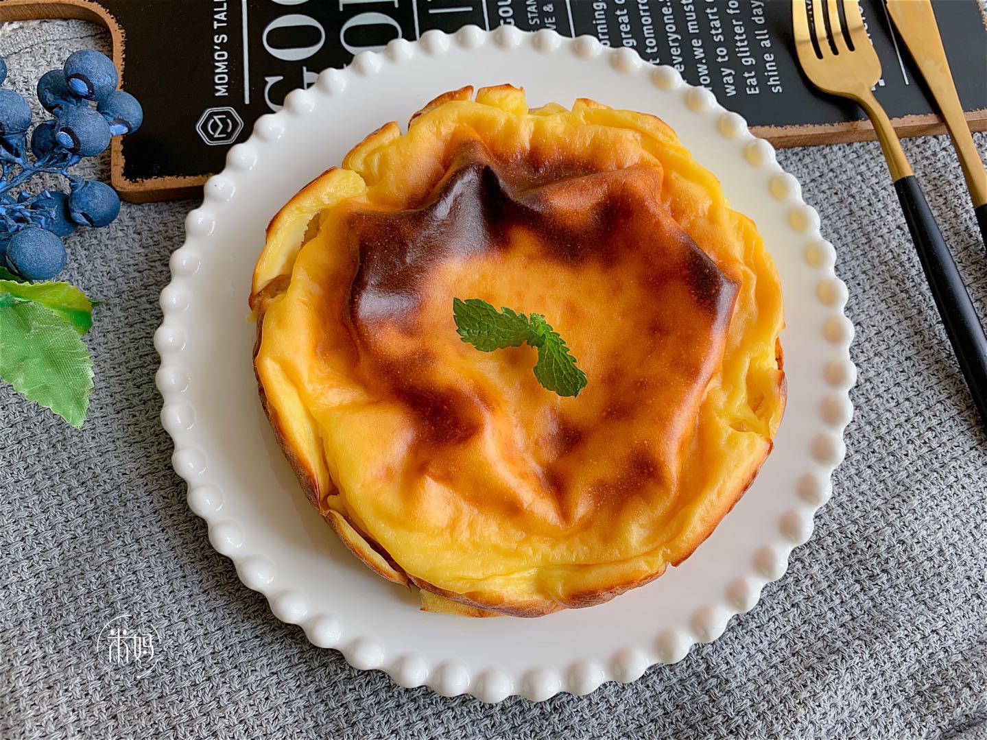 不用酵母怎么做面包又好吃又简单,好吃又简单没有酵母的面包