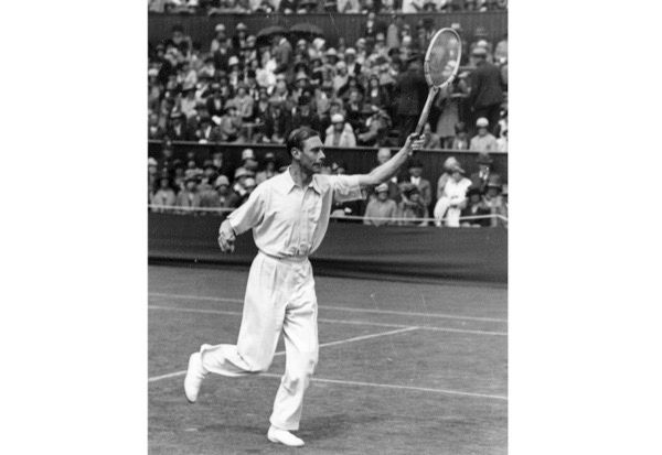 英国女王父亲乔治结巴吗,英国女王父亲乔治六世有几个兄弟