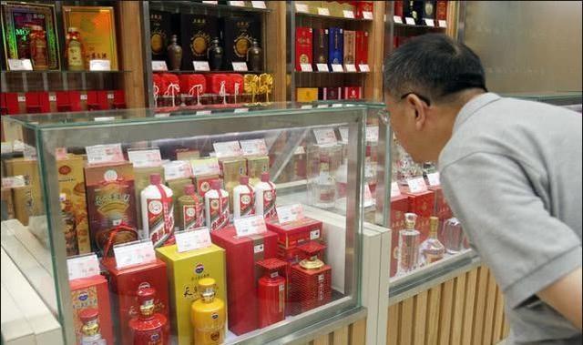 回收老酒摆摊是干嘛的,开家回收老酒小店利润