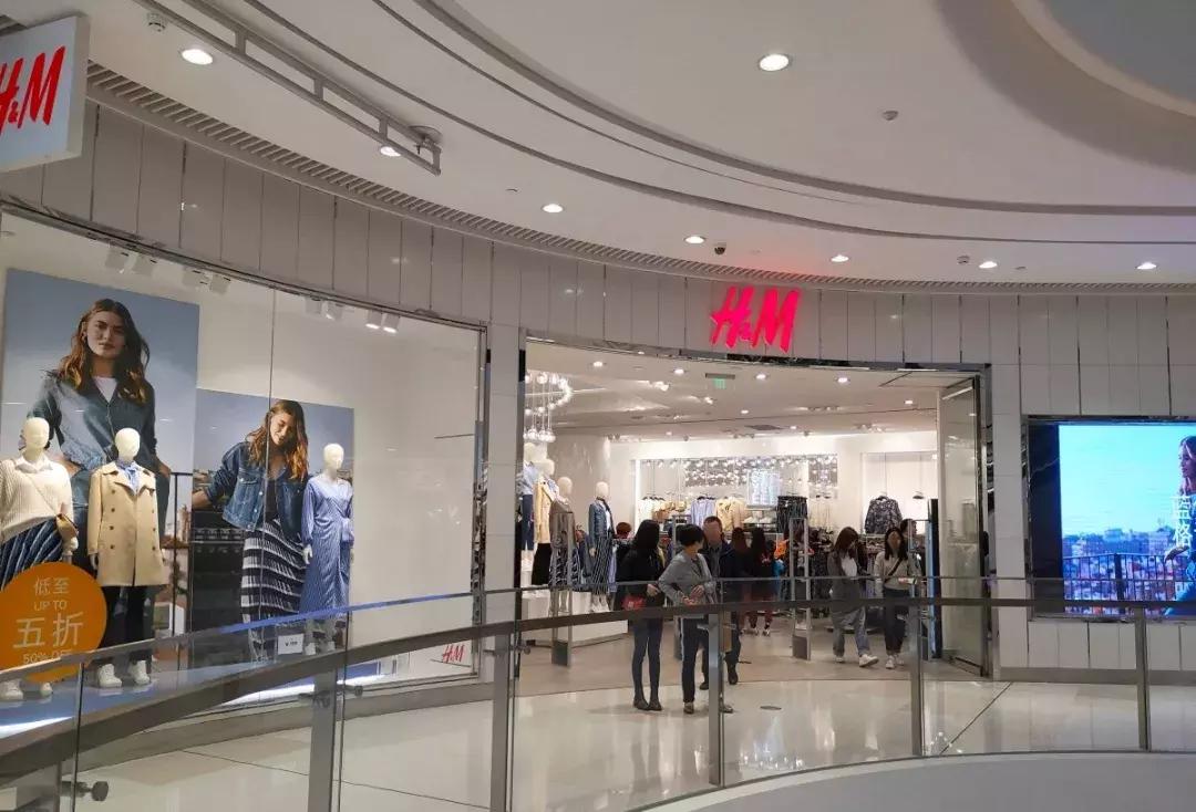 优衣库和zara哪个值得入手,优衣库春季新品打折