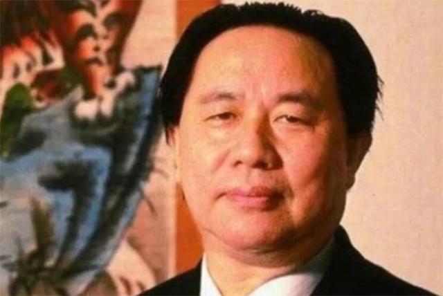 锒铛入狱16年,76岁首富出狱时以为还有264套房,后来如何?