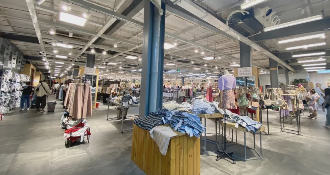 西安小众品牌服装店,西安十大平价女装店品牌