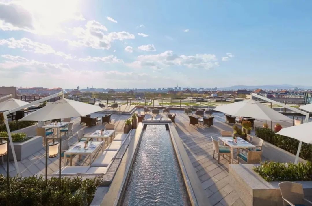 可以看到紫禁城日升月落的酒店，你来不来？