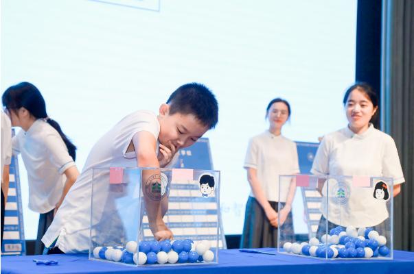 听说小学分班有很多“门道”，是真的吗？