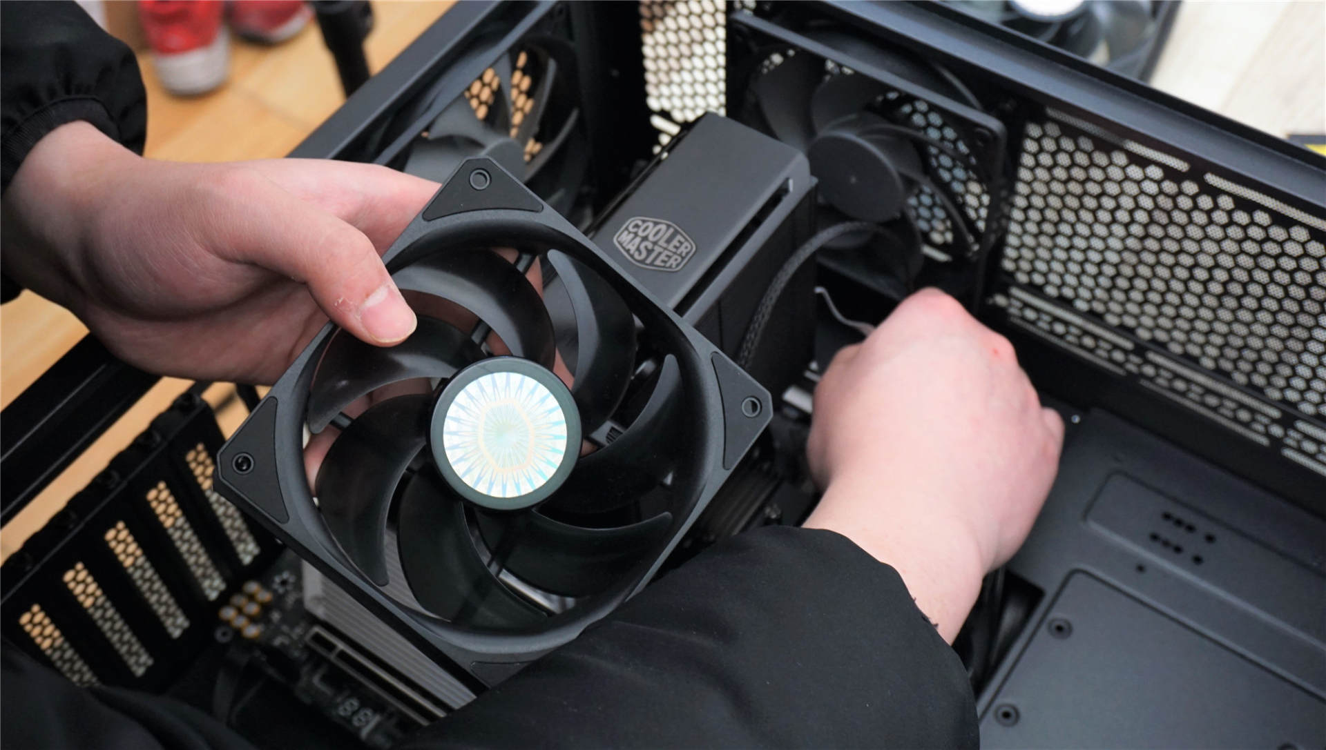 机箱安钛克风行者,安钛克ne750电源配什么机箱