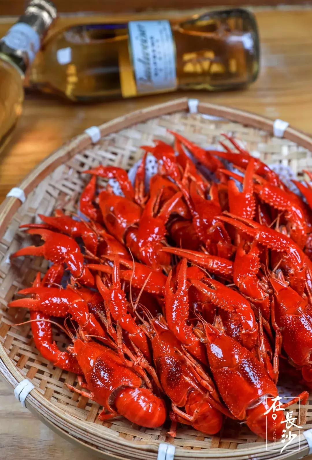 长沙吃夜宵吹晚风的地方,长沙的夜晚烧烤