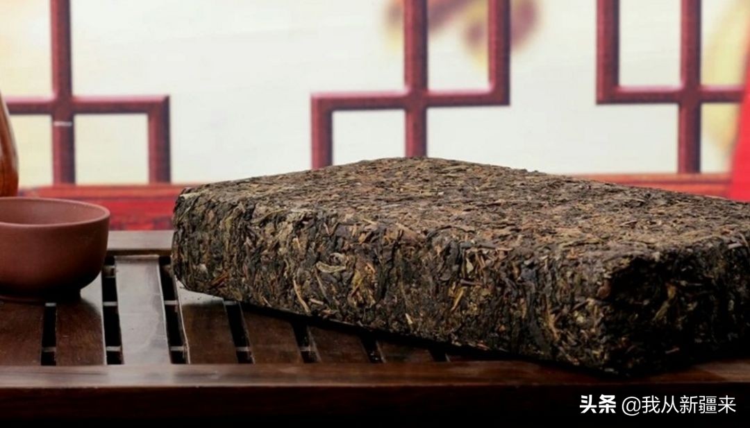 喝了这么多年的茶都是白的,喝了那么多年的茶才算喝出点滋味