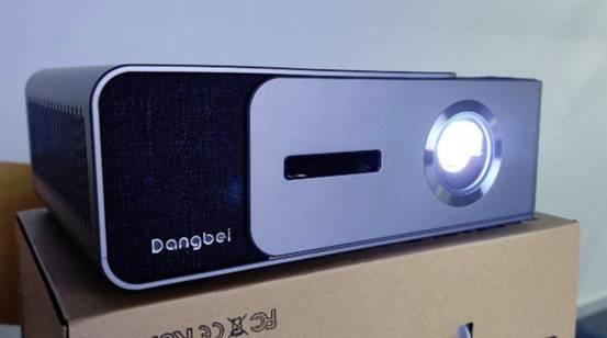 高性价比投影仪家用推荐,家用性价比高投影仪推荐