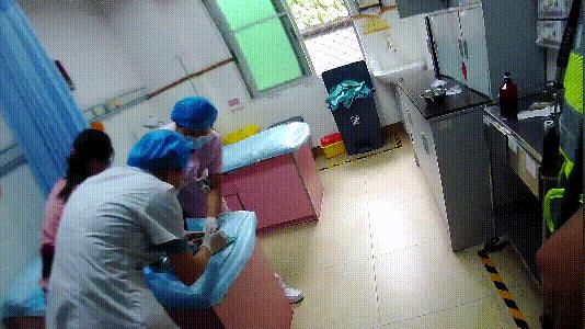 「警事方圆」痛!南海4岁女童手指被“咬”到鲜血直流!这东西随处可见,家长要盯紧了