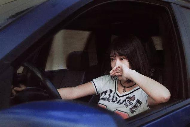 新手司机跑高速简单吗,新手自己开车上高速会怎么样