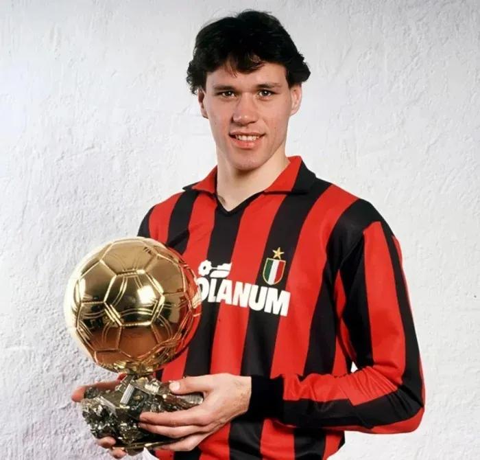 金球那些事儿:1988,1989年,范巴斯滕——天鹅王子的绚丽华尔兹