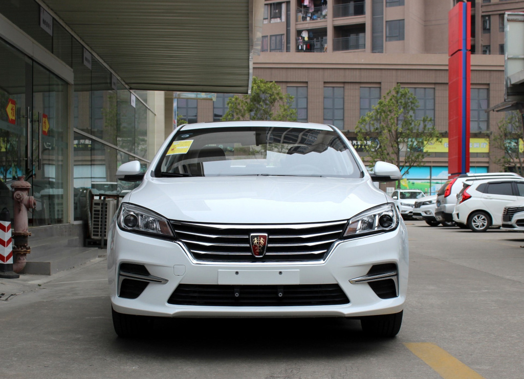 家用、跑滴滴都不错的荣威360，现6.4万起，为何8月份仅卖8台