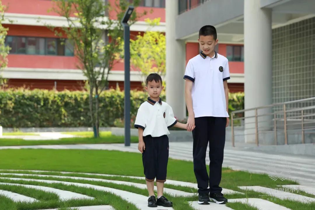 定制校服面料的选择,透气校服面料怎么选