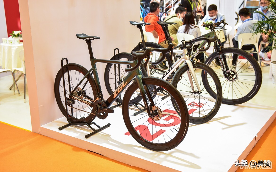 奇妙的自行车全集,上海自行车展会2023凤凰自行车