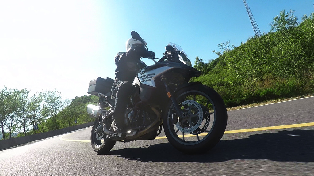 宝马f750gs欧版动力路试,2020款bmwf750gs