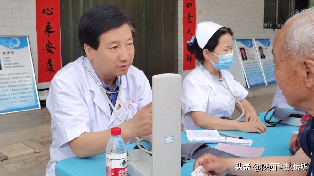 焦点迎七一送健康义诊惠民暖人心,送健康送温暖义诊主题党日活动