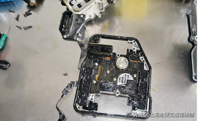 大众朗逸变速箱常见故障挡杆总成,大众朗逸变速箱有什么缺点