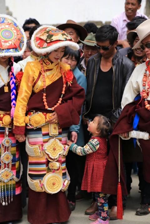 丁真火之前做了什么贡献,丁真没火之前在干什么