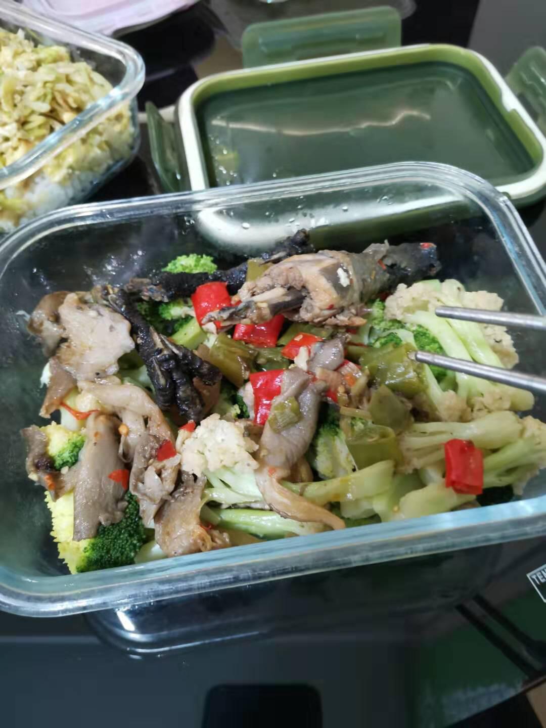 【知俏案例】减脂大作战！看减肥大赛冠军如何月瘦20斤？