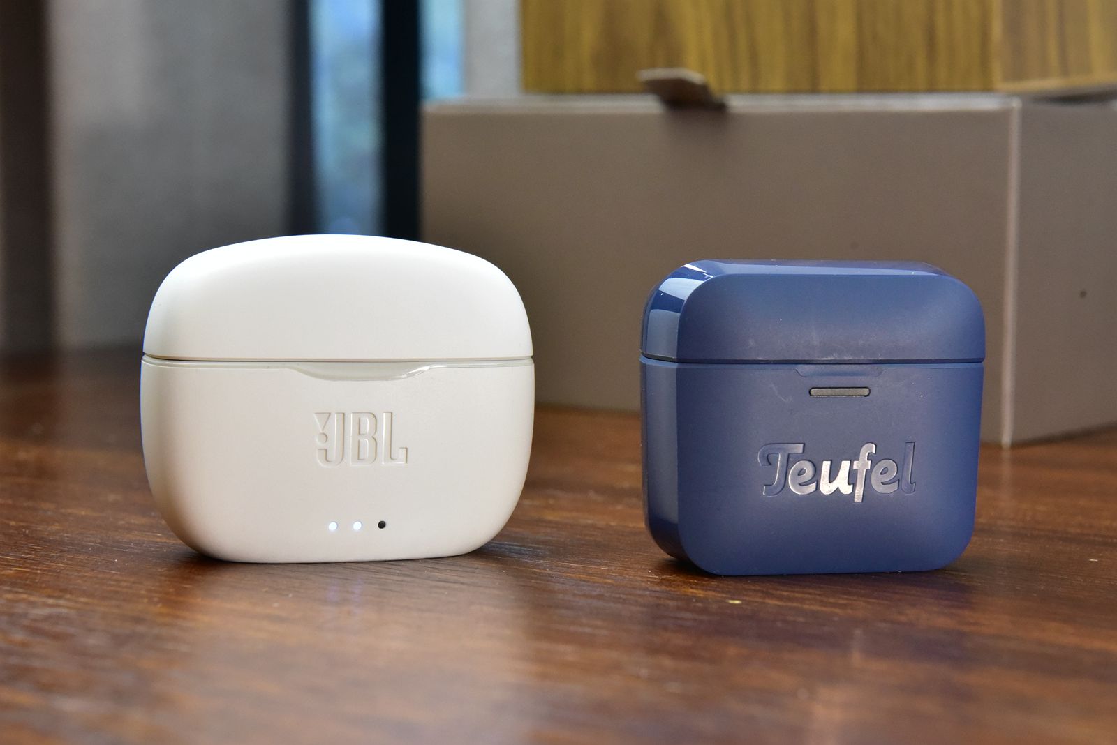 jbl头戴式耳机值不值得买,1000元左右jbl耳机