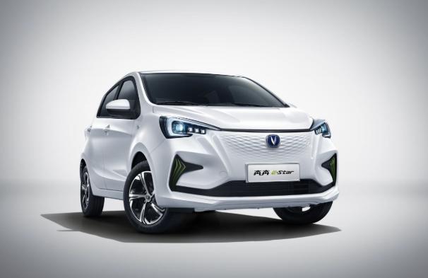 年轻人购车避雷法则,揭底奔奔E-Star到底值不值得买?