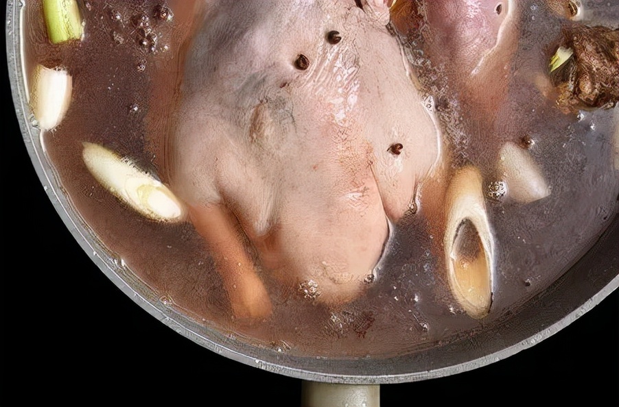 夏天鸭肉怎么炖好吃又营养,鸭肉怎么煮好吃又简单不上火