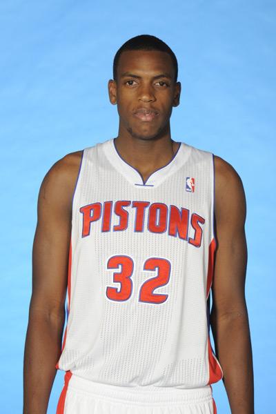 克里斯·米德尔顿集锦,米德尔顿和字母哥谁是雄鹿队老大