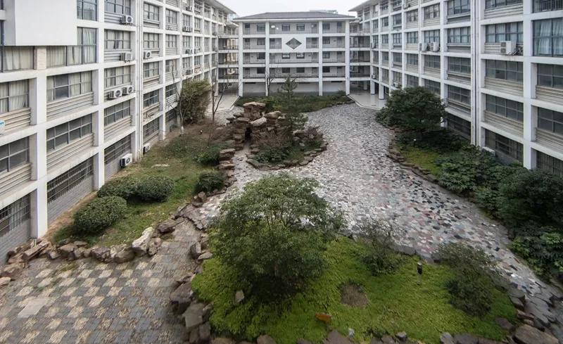 南京邮电大学通达学院18届,江苏扬州南京邮电大学通达学院