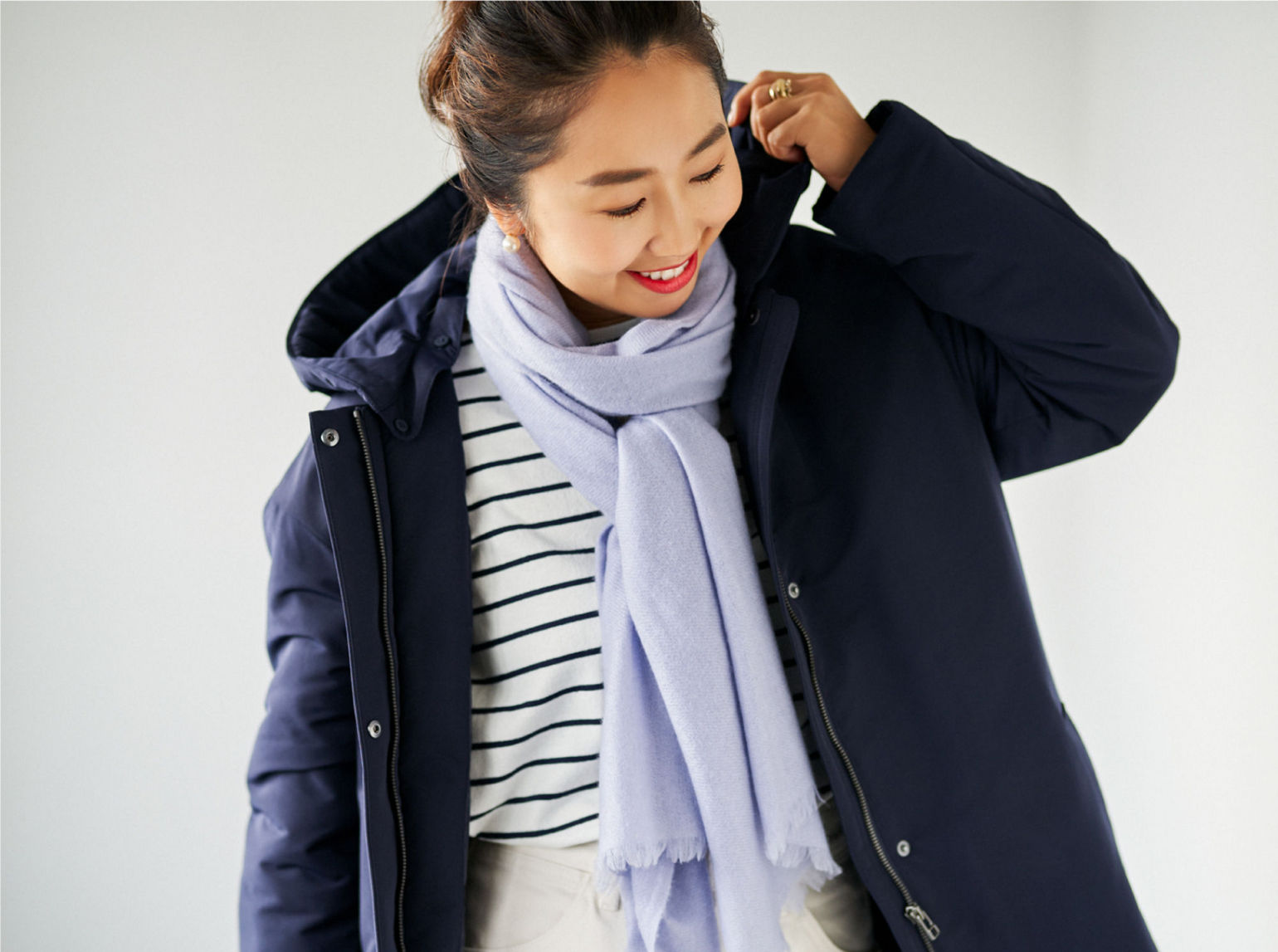 可系围巾的冬季穿搭,围巾搭配技巧早春街头最潮的穿搭